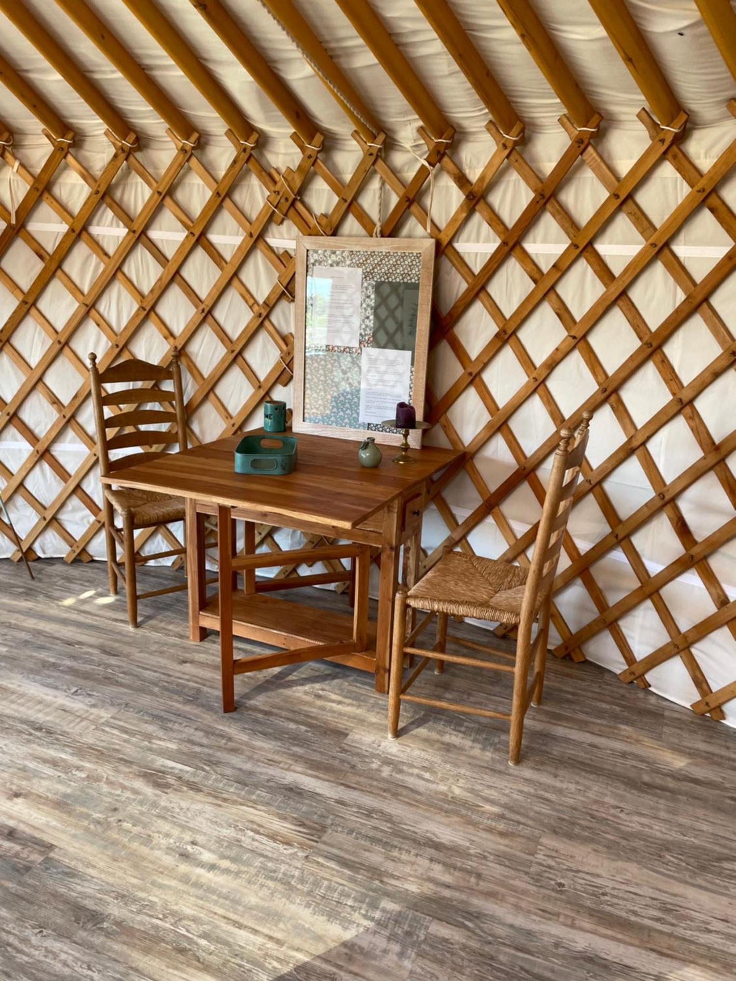 Hotel Luxe Yurt Koudekerke Esterno foto